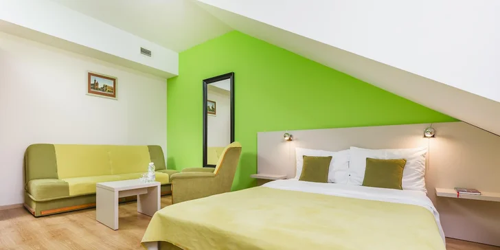 Pobyt s raňajkami v Krakove: hotel s vlastnou reštauráciou, záhradou, knižnicou aj kaplnkou
