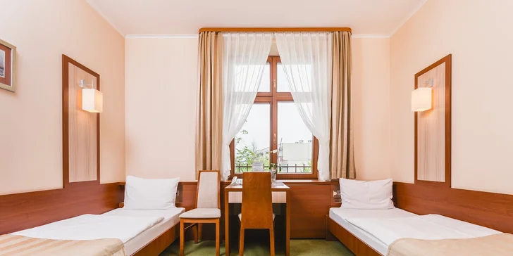 Pobyt s raňajkami v Krakove: hotel s vlastnou reštauráciou, záhradou, knižnicou aj kaplnkou