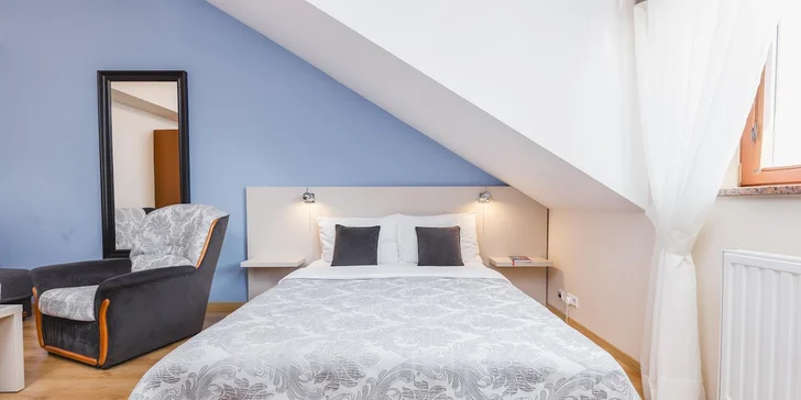 Pobyt s raňajkami v Krakove: hotel s vlastnou reštauráciou, záhradou, knižnicou aj kaplnkou