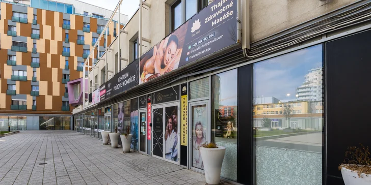 Predlžovanie či prepájanie vlasov mikrokapsulovou metódou