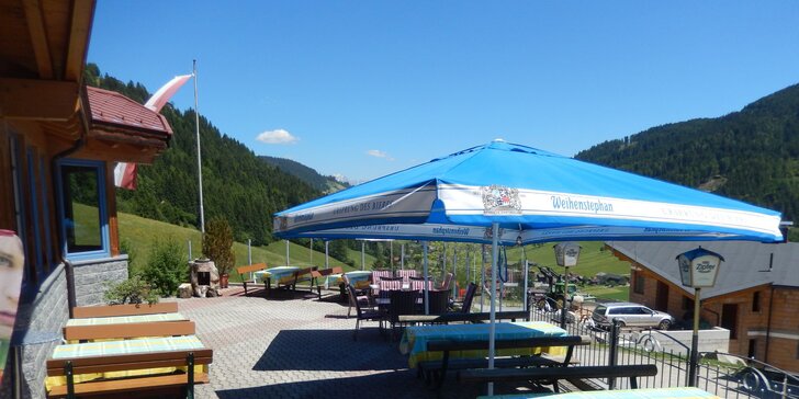 Kitzbühelské Alpy: letný a jesenný pobyt v horskom penzióne s polpenziou a zľavovou kartou