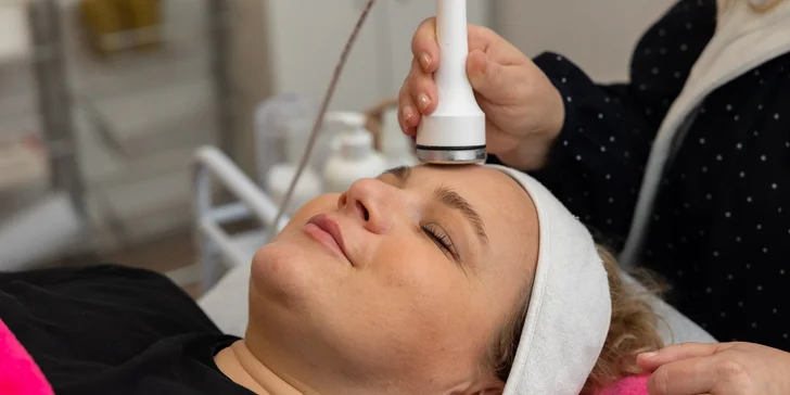 Laserová diagnostika alebo ošetrenia pleti