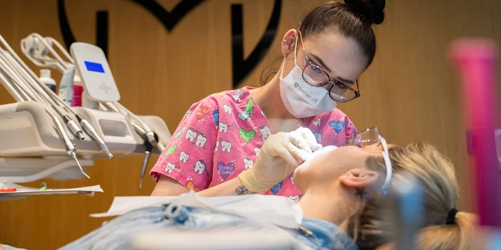 Dentálna hygiena pre deti i dospelých a ambulantné bielenie zubov