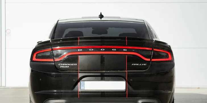 Jazda ako vodič či spolujazdec v DODGE CHARGER, pre deti možnosť auto naštartovať a odfotografovať sa