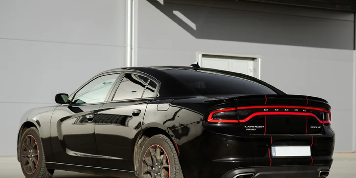 Jazda ako vodič či spolujazdec v DODGE CHARGER, pre deti možnosť auto naštartovať a odfotografovať sa