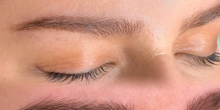 Permanentný make-up pier či microblading obočia