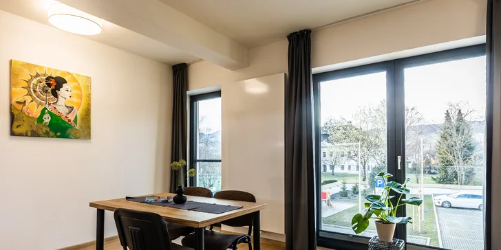 Pobyt v moderných apartmánoch len na skok od aquaparku: Neobmedzený wellness v cene