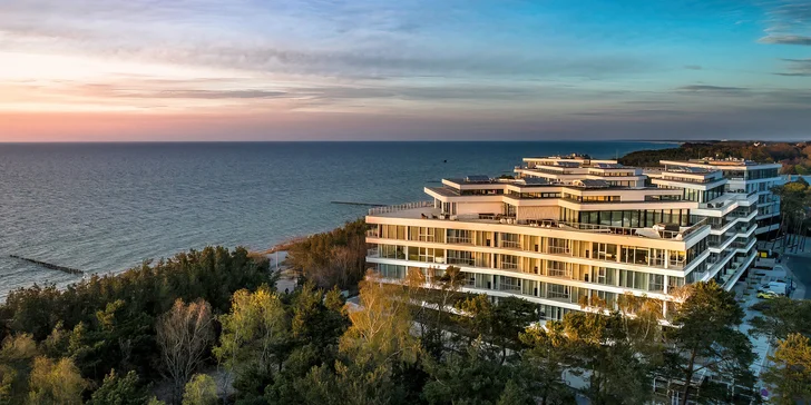 Pobyt pri Balte a jazere Jamno: špičkové apartmány na skok od pláže, so stravou aj wellness