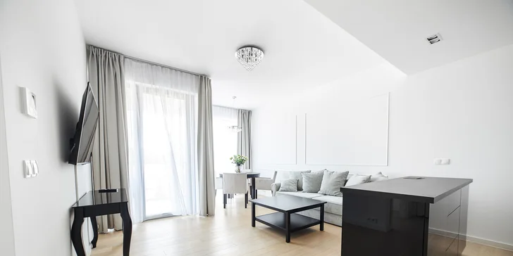 Pobyt pri Balte a jazere Jamno: špičkové apartmány na skok od pláže, so stravou aj wellness