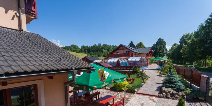 Pobyt v obľúbenom penzióne Motýľ*** pri Bešeňovej s vyhrievaným bazénom, wellness a množstvom aktivít