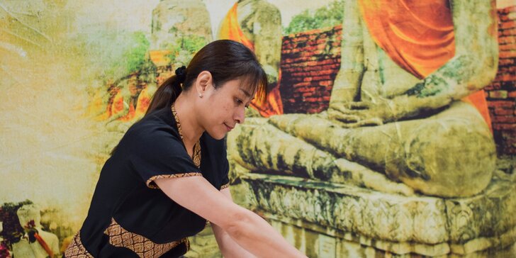 Thajská masáž chrbta a šije alebo celého tela