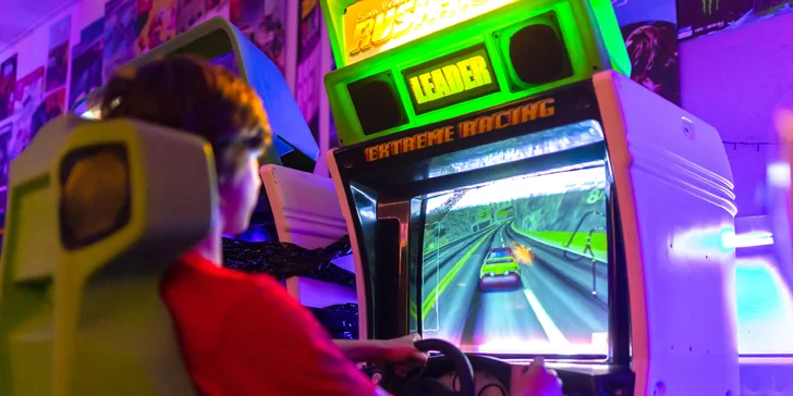 Vstúpte do sveta retro videohier v RGB Aréne