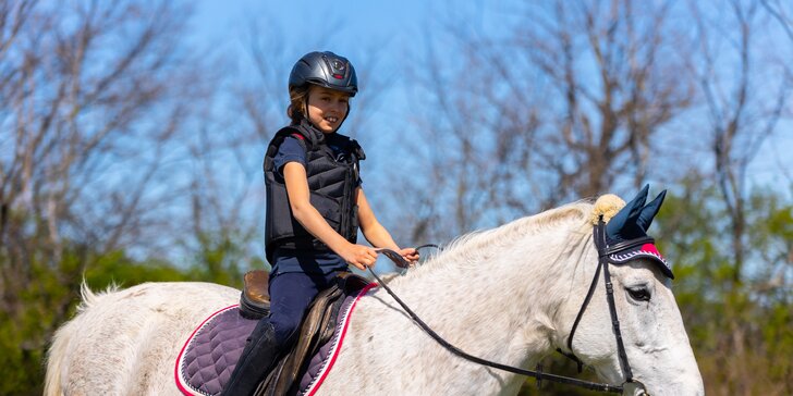 Kurz jazdy na koni s inštruktorom pre deti od 4 rokov aj dospelých