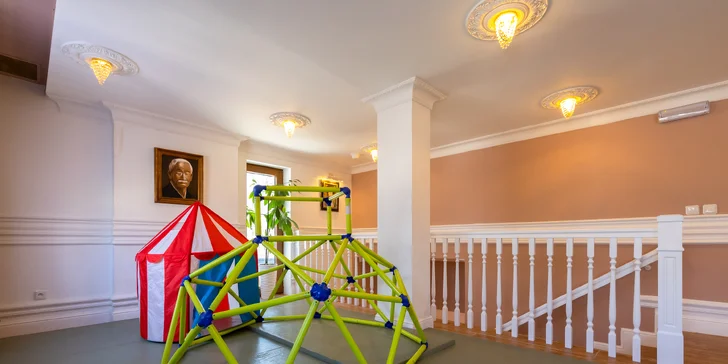 Malé Karpaty: Luxusný hotel na Pezinskej Babe, pobyt s raňajkami alebo apartmán až pre 8 osôb