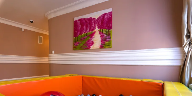 Malé Karpaty: Luxusný hotel na Pezinskej Babe, pobyt s raňajkami alebo apartmán až pre 8 osôb