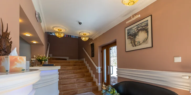 Malé Karpaty: Luxusný hotel na Pezinskej Babe, pobyt s raňajkami alebo apartmán až pre 8 osôb