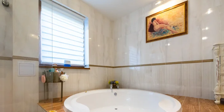 Malé Karpaty: Luxusný hotel na Pezinskej Babe, pobyt s raňajkami alebo apartmán až pre 8 osôb