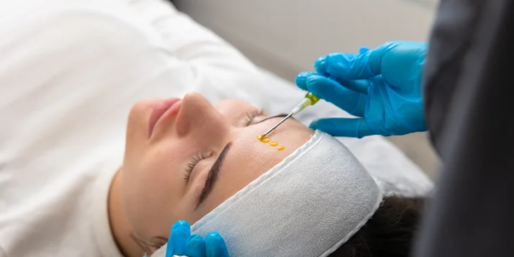 Čistenie pleti alebo peeling BioRePeel C13 s biorevitalizáciou