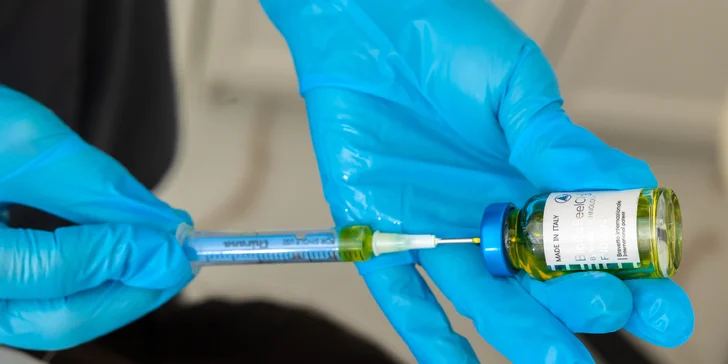 Čistenie pleti alebo peeling BioRePeel C13 s biorevitalizáciou