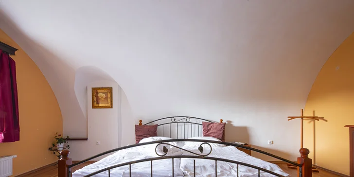 Penzión na podtatranskom námestí, ktoré dýcha históriou: raňajky v cene, len 5 minút od aquaparku