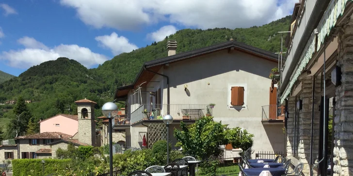 Dovolenka v Tignale pri Lago di Garda: polpenzia, bazén a vstupenky aj zľavy na atrakcie