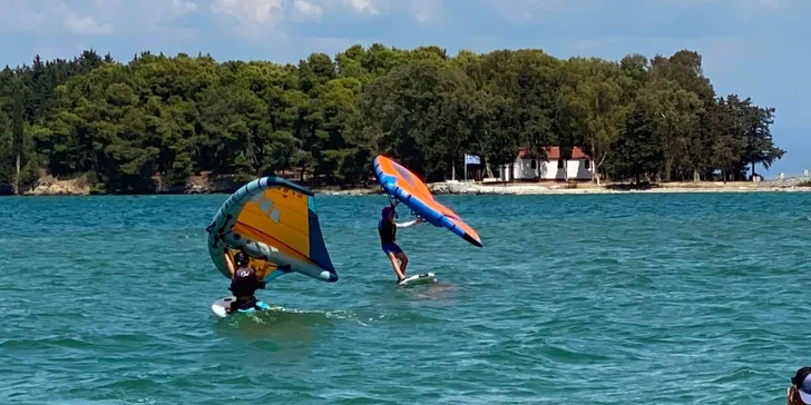 Kurzy wing-boardingu na suchu aj na vode: od 2hod. kurzu až po 6-dňový v zahraničí