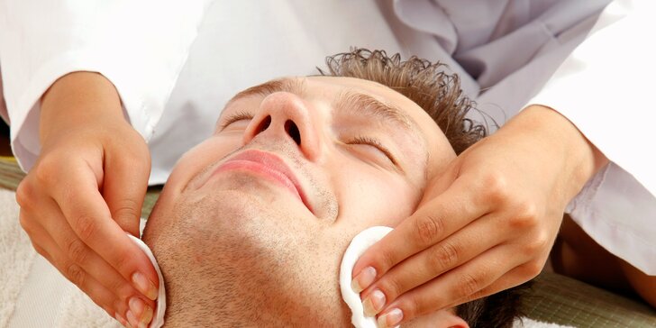 Hĺbkové čistenie pleti, masáž tváre alebo čistenie pleti pre pánov