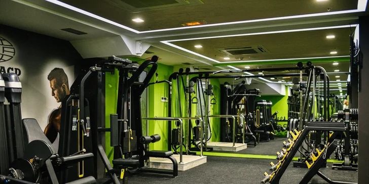 Kotorský záliv v Čiernej Hore: 4* hotel pri mori, raňajky a neobmedzený wellness so strešným bazénom