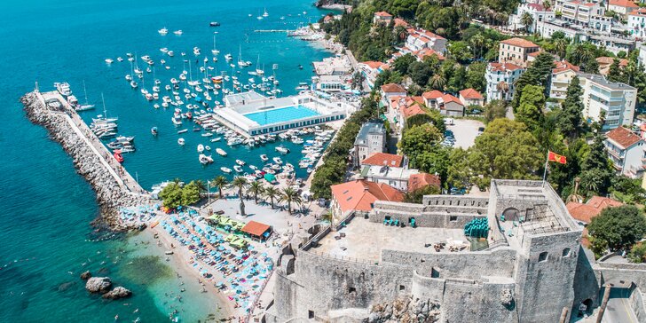 Kotorský záliv v Čiernej Hore: 4* hotel pri mori, raňajky a neobmedzený wellness so strešným bazénom