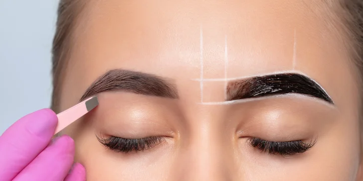 Kozmetické služby: Lash lift mihalníc, laminácia obočia, úprava a farbenie obočia hennou, ultrazvukové čistenie alebo kompletné ošetrenie pleti