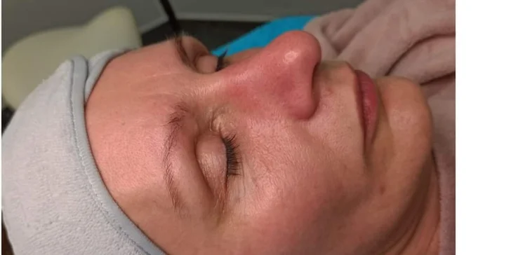 Jarné ošetrenie, laminácia alebo microblading s korekciou v salóne Hair.ly