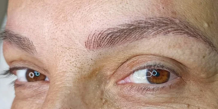 Jarné ošetrenie, laminácia alebo microblading s korekciou v salóne Hair.ly
