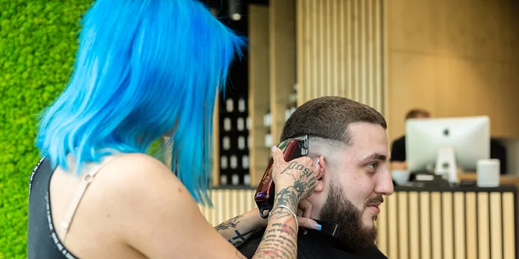 Barberské služby: pánsky strih a úprava brady strojčekom alebo britvou v BEGENTLEMAN BARBER & STORE