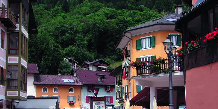 Dovolenka v Dolomitoch: hotel s plnou penziou a neobmedzeným wellness, turistika, bicykle a ferraty
