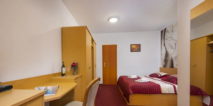 Rodinný penzión s raňajkami v kúpeľnej obci Vyšné Ružbachy: na skok Pieniny, Tatry aj Poľsko
