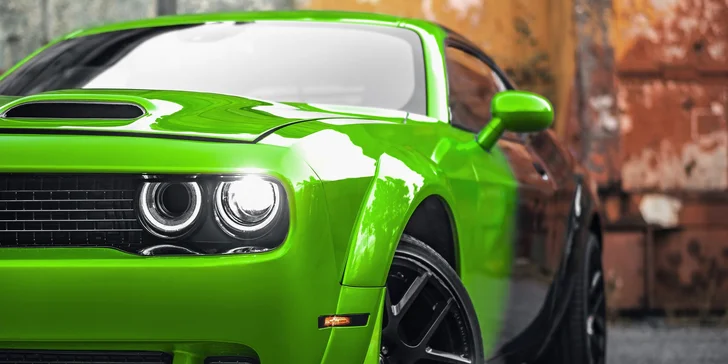 Superjazda v nadupanom DODGE CHALLENGER WIDEBODY 5.7 V8 HEMI na 15 - 60 minút vrátane pohonných hmôt a spolujazdcov zadarmo