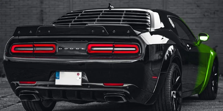 Superjazda v nadupanom DODGE CHALLENGER WIDEBODY 5.7 V8 HEMI na 15 - 60 minút vrátane pohonných hmôt a spolujazdcov zadarmo