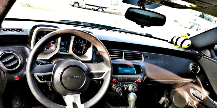 Jazda v CHEVROLET CAMARO 3.6 BUMBLEBEE na 15 - 60 minút vrátane pohonných hmôt