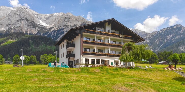 Pobyt v rakúskych Alpách: raňajky alebo polpenzia, sauny a turistická karta