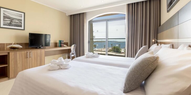 Malta a St. Paul's Bay: 4* hotel pri známej pláži Bugibba Beach, neobmedzený wellness aj raňajky