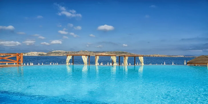 Malta a St. Paul's Bay: 4* hotel pri známej pláži Bugibba Beach, neobmedzený wellness aj raňajky