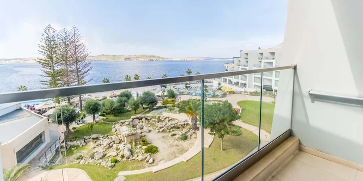 Malta a St. Paul's Bay: 4* hotel pri známej pláži Bugibba Beach, neobmedzený wellness aj raňajky