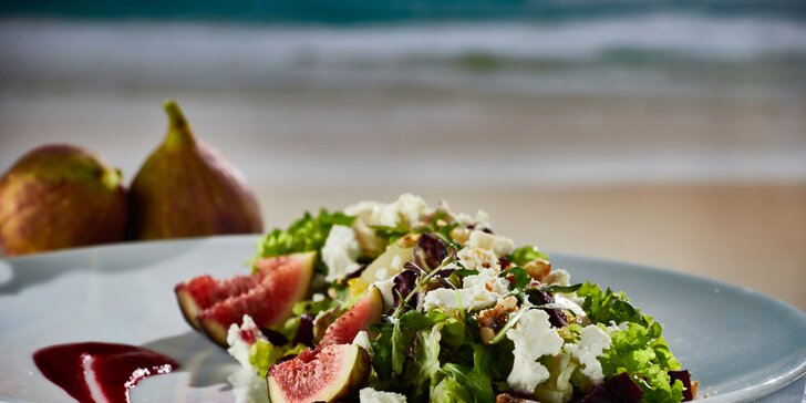 Luxus na polostrove len pár krokov od súkromnej pláže: raňajky alebo polpenzia a neobmedzený relax vo wellness
