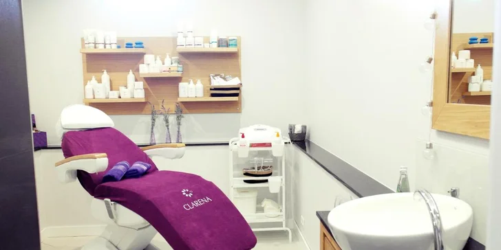 Levanduľové kráľovstvo pri jazere: Moderné izby s výhľadom, raňajky v cene a možnosť wellnessu