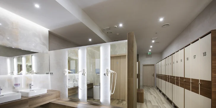 Grand Hotel Bellevue****: 4-chodová večera a vstup do hotelového wellness s bazénom pre 2 osoby