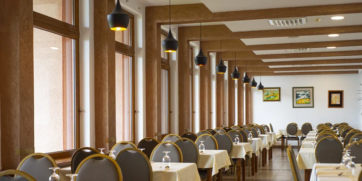 Grand Hotel Bellevue****: 4-chodová večera a vstup do hotelového wellness s bazénom pre 2 osoby