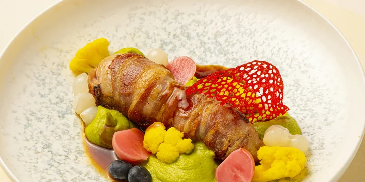 Grand Hotel Bellevue****: 4-chodová večera a vstup do hotelového wellness s bazénom pre 2 osoby