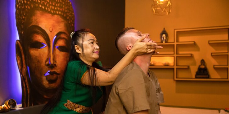 Originálne thajské masáže: Tradičná, kráľovská, teplá olejová aj štvorručná aromaterapeutická
