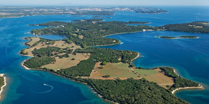 Dovolenka na chorvátskej Istrii: apartmány len 150 m od mora, v okolí minigolf, stolný tenis aj basketbal