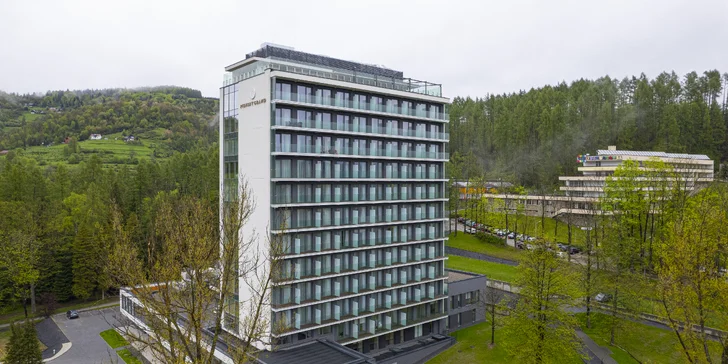 Luxusný hotel v poľských Pieninách s dokonalým výhľadom: neobmedzený wellness a raňajky alebo polpenzia v cene